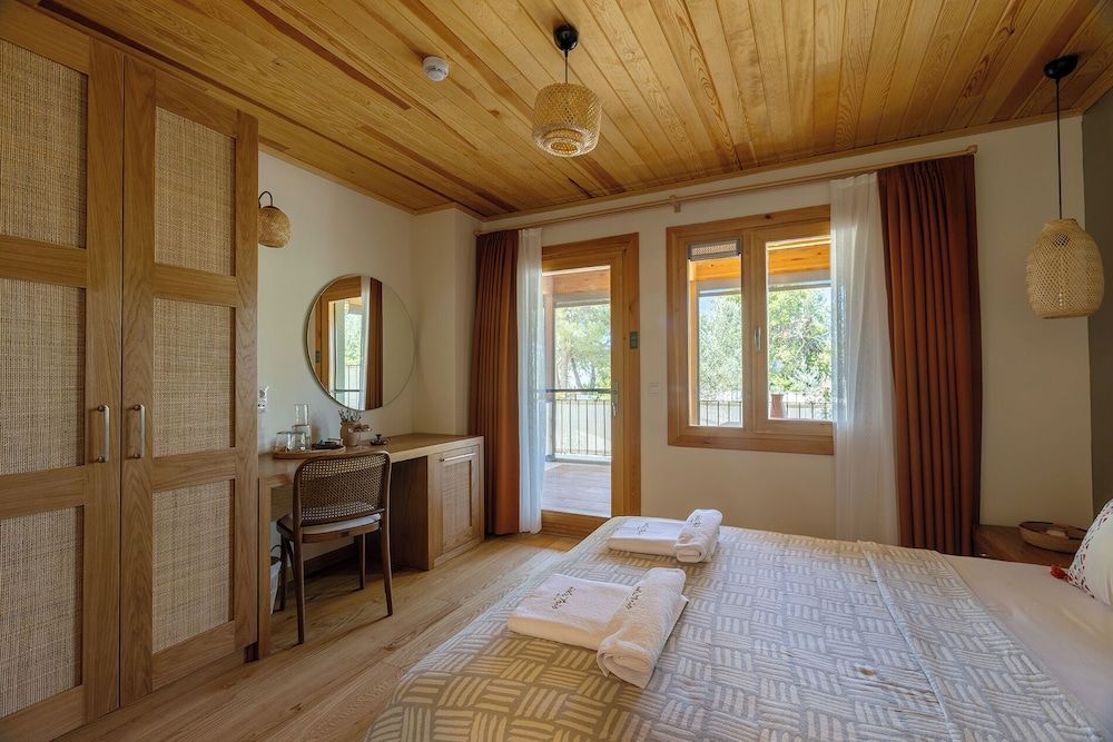 Ida Trio Double Room - Partial Sea View 13