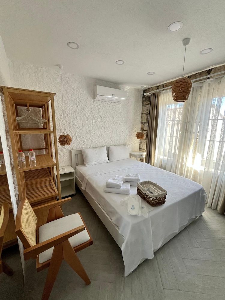 REF Alacati