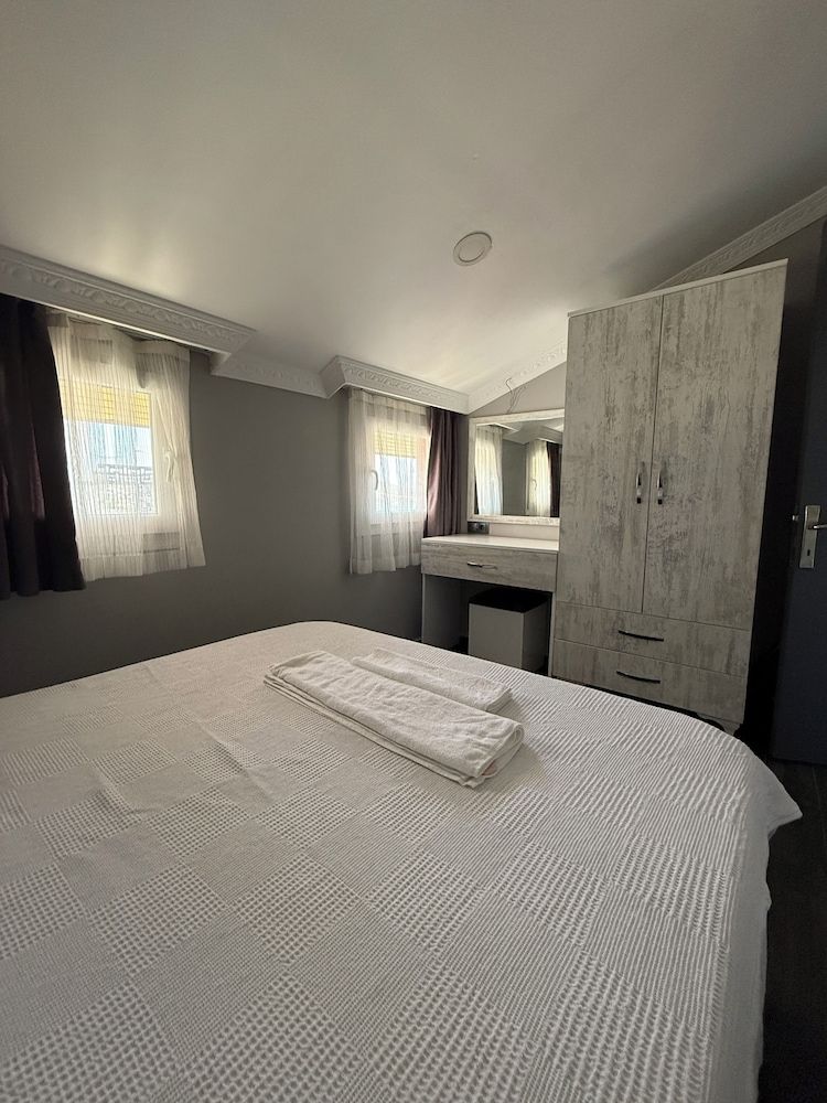 Deluxe Suite, Balcony, Sea View