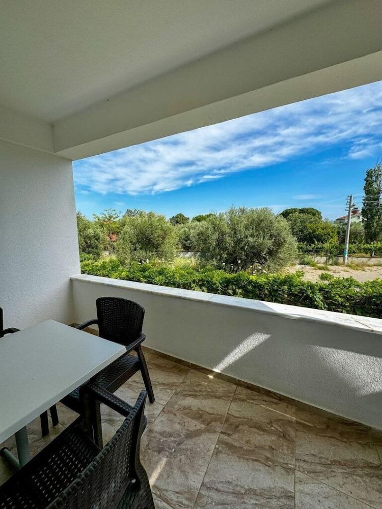 Ergül Motel Double Room, Balcony, Garden View 3