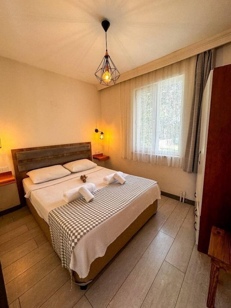 Ergül Motel Triple Room, Balcony, Garden View 4