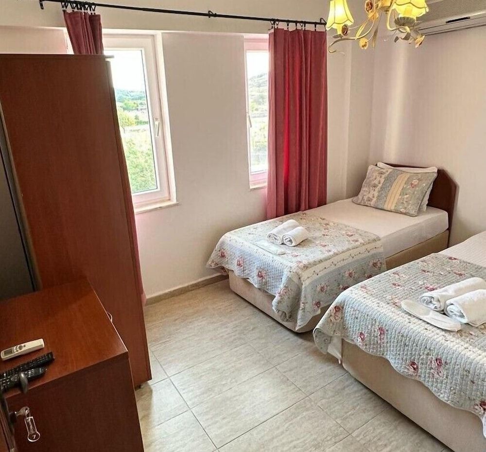 NEVALINN Twin Room 2