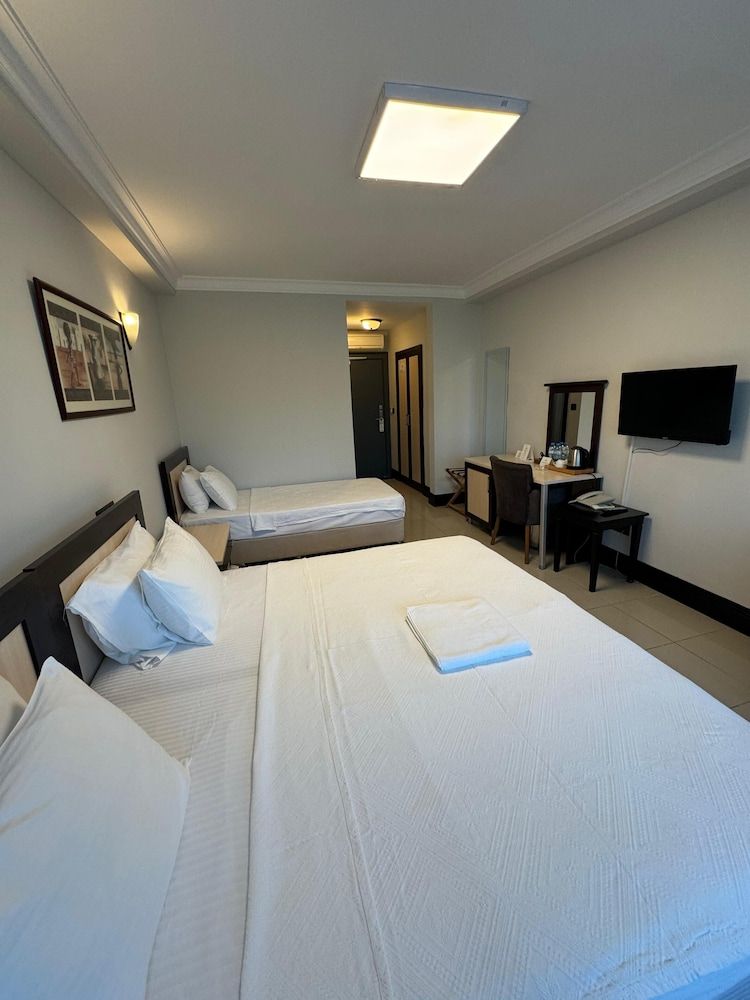 THE ONE HOTEL Twin Room 5