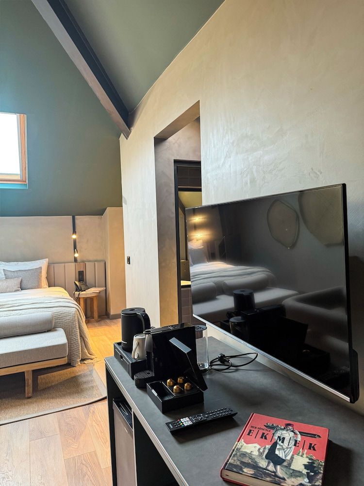 Queen Suite