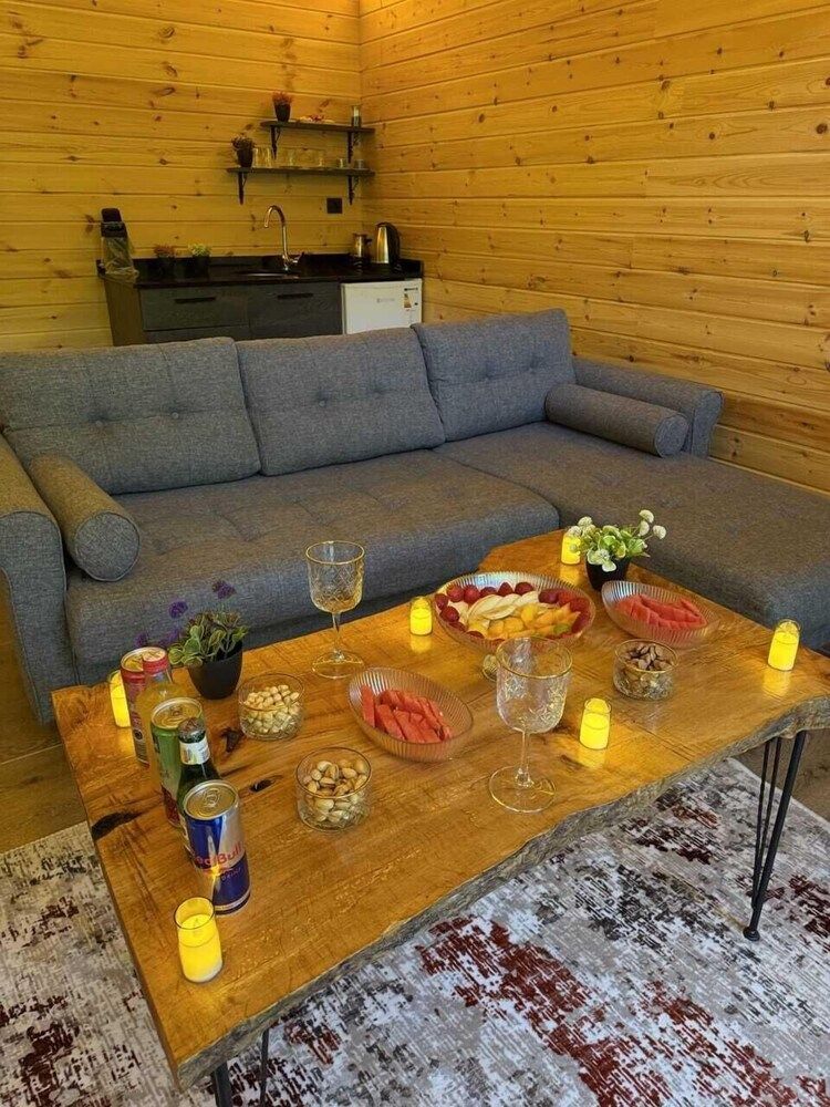 Bungalow, Balcony