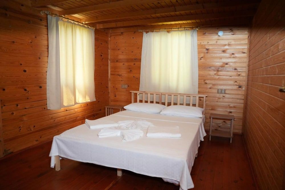 Standard Triple Room, Patio, Garden View