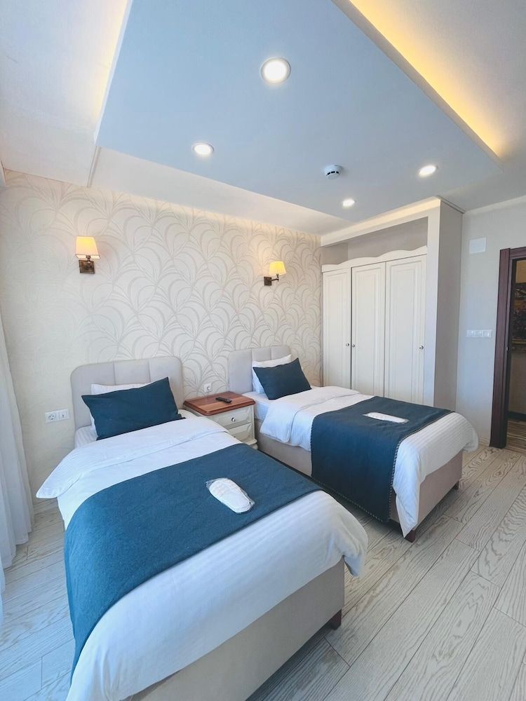 Family Suite, Balcony, City View