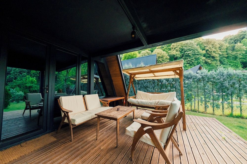 MC Sapanca Hotel Deluxe Bungalow, Patio, Mountain View 10