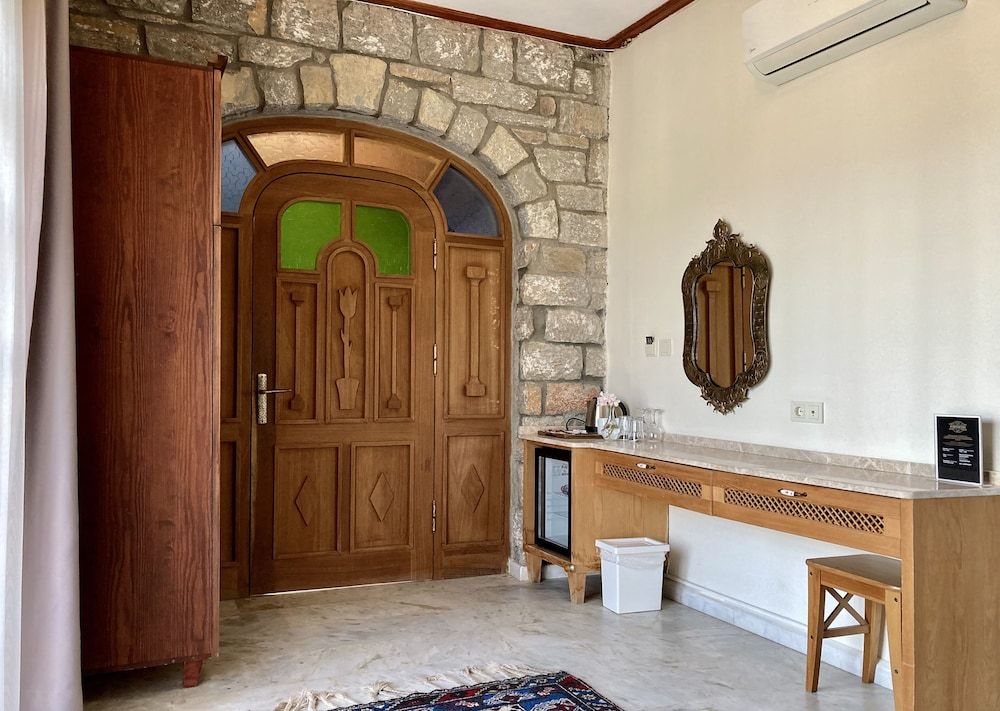 Portofino Boutique Hotel Deluxe Room, River View 4