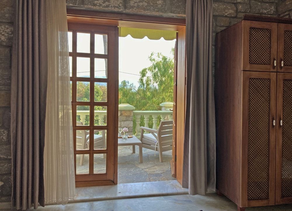 Portofino Boutique Hotel Deluxe Room, River View 6