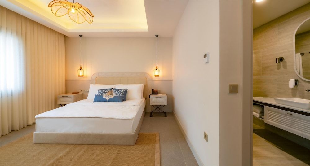 Junior Suite, 1 Bedroom, Private Pool, Garden View