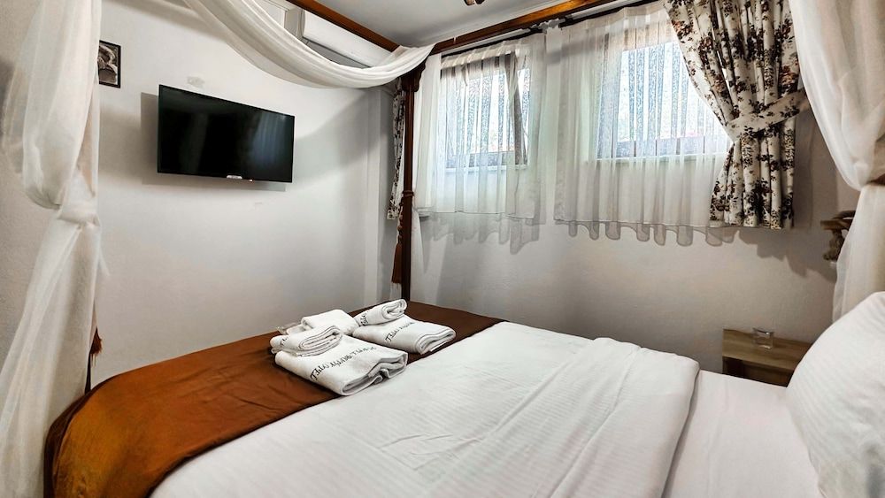 Adayel Otel & Bağ Evi Bodrum Kat Cift Kisilik Oda 5