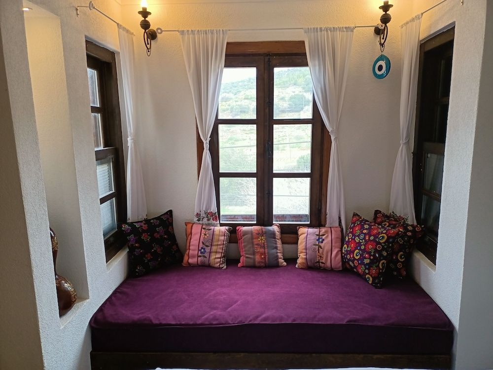 Puli Stone Houses Comfort Triple Room, Multiple Beds, Non Smoking, Mountain View 9