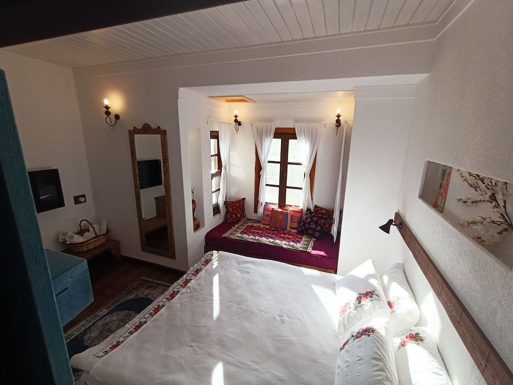 Puli Stone Houses Comfort Triple Room, Multiple Beds, Non Smoking, Mountain View 6