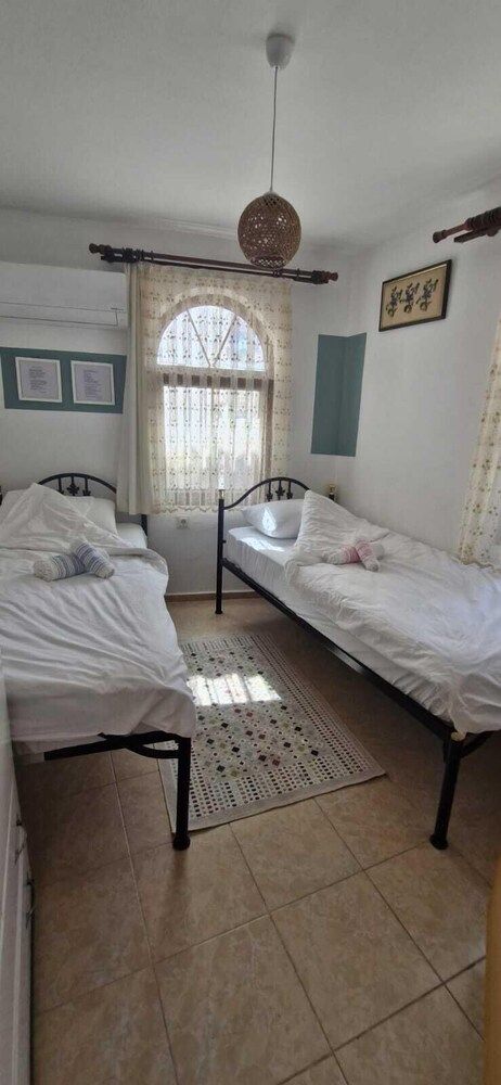 ŞİİRLİ PANSİYON Turgut Uyar 3