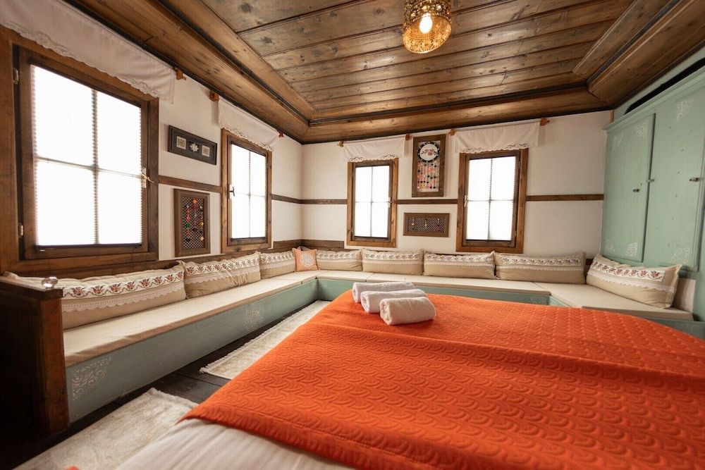 Traditional Room, 1 Queen Bed