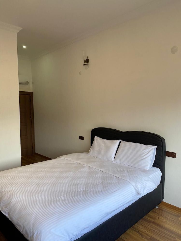 Basic Double Room, 1 Bedroom, Mountain View