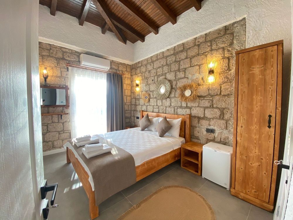 Elite Room