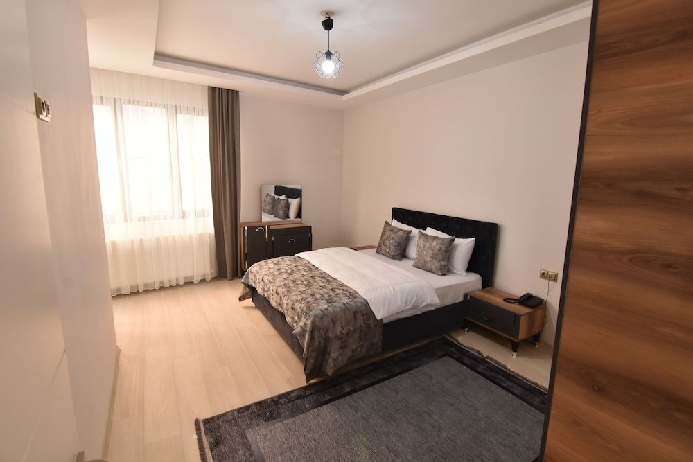 Nora Suite