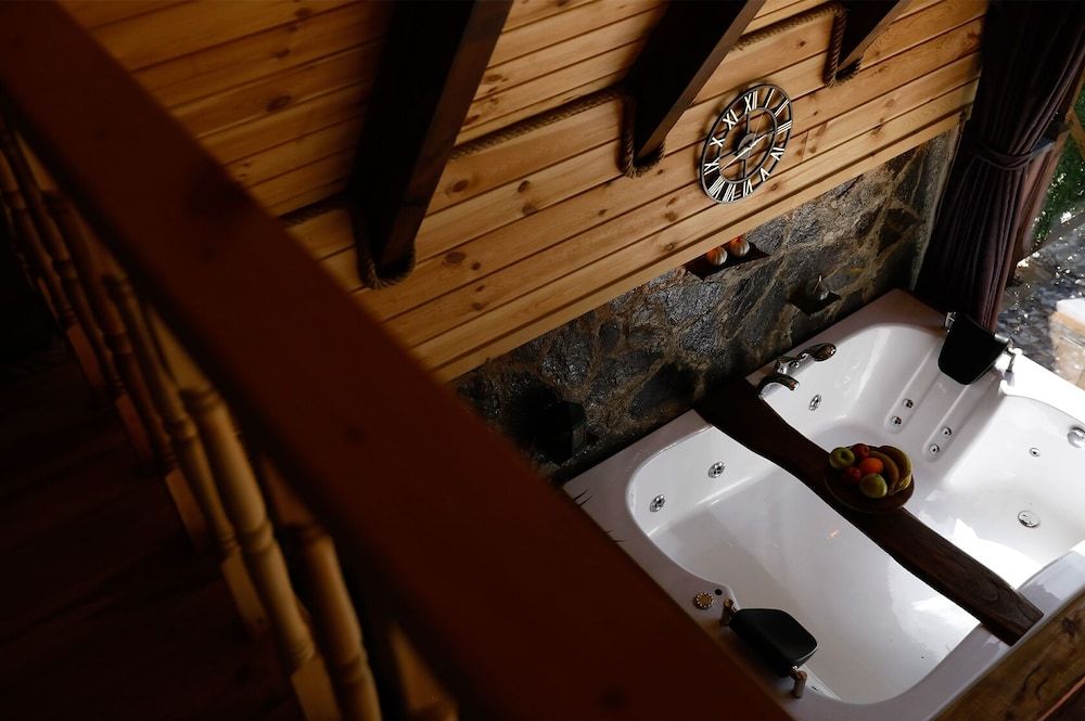 Rize Serenity Bungalov Deluxe Cabin, 1 Queen Bed, Mountain View 5