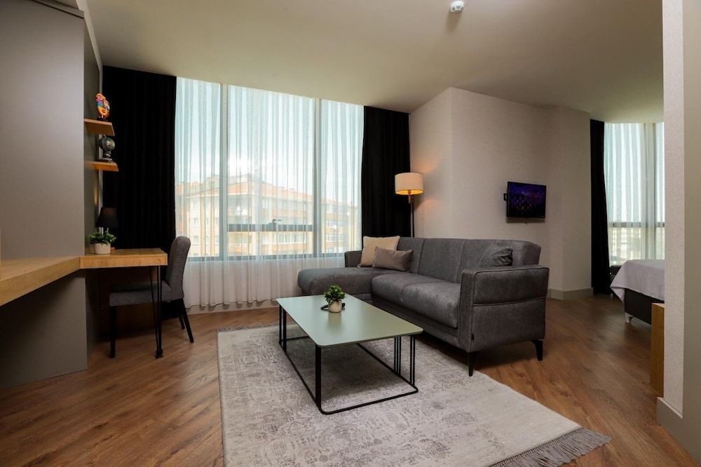 BRAND BUSINESS SUITS Business Suite 10