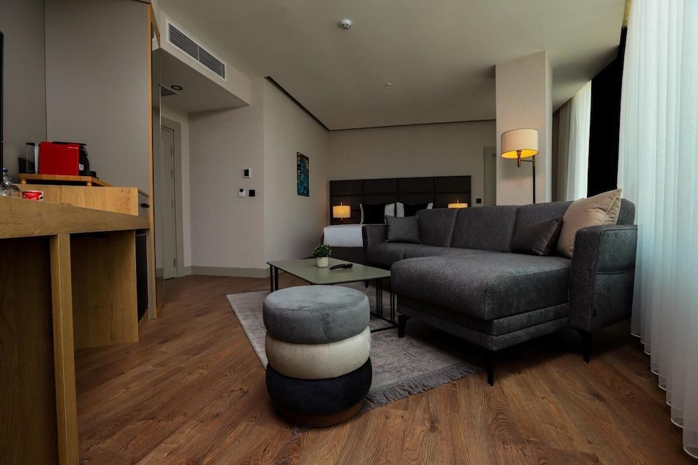 BRAND BUSINESS SUITS Business Suite 9