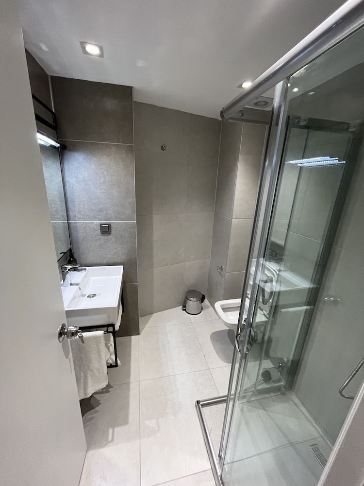 Sezer's Oliva Hotel Standard Twin Room 4