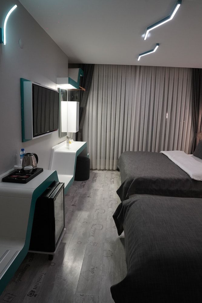 Midis Otel Standard Triple Room, 1 Bedroom, Air conditioning, City View 3