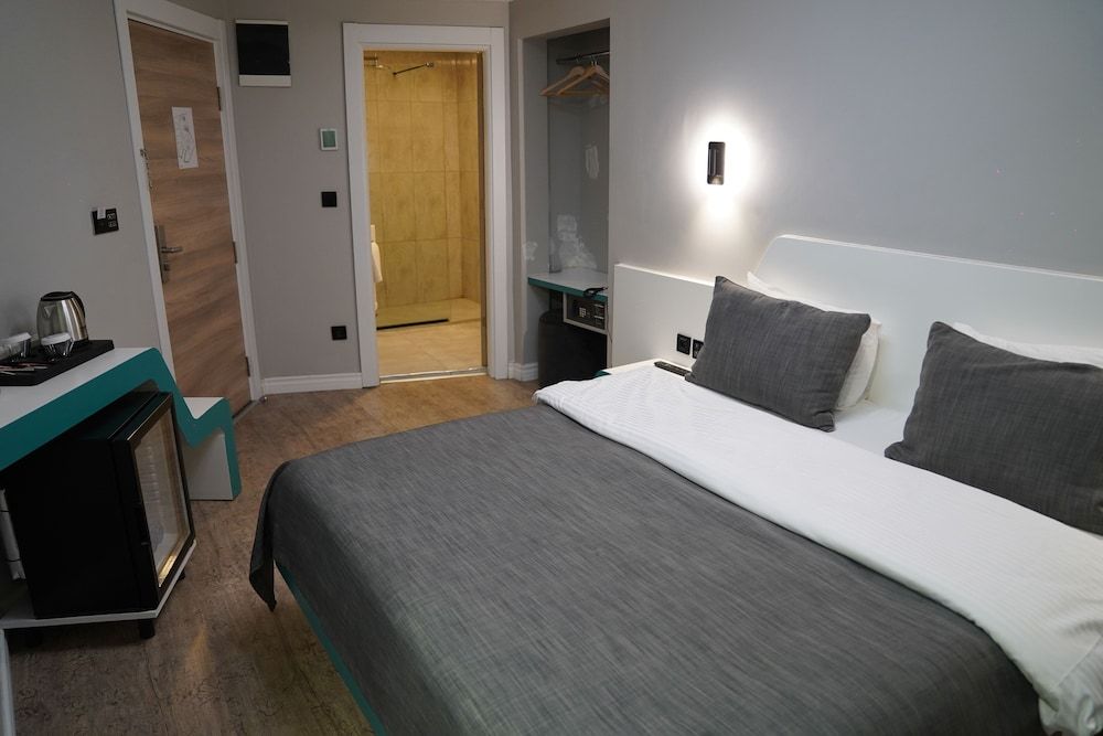 Midis Otel Economy Double Room, 1 Bedroom, Air conditioning, City View 5