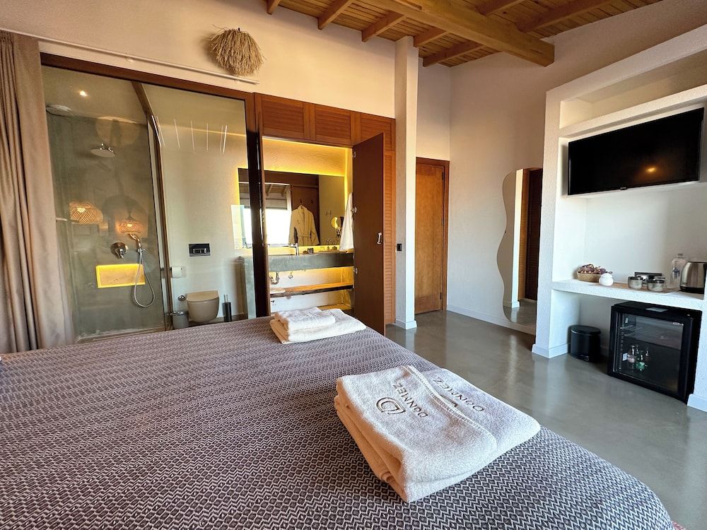 Donmez Otel Deluxe Double Room 3
