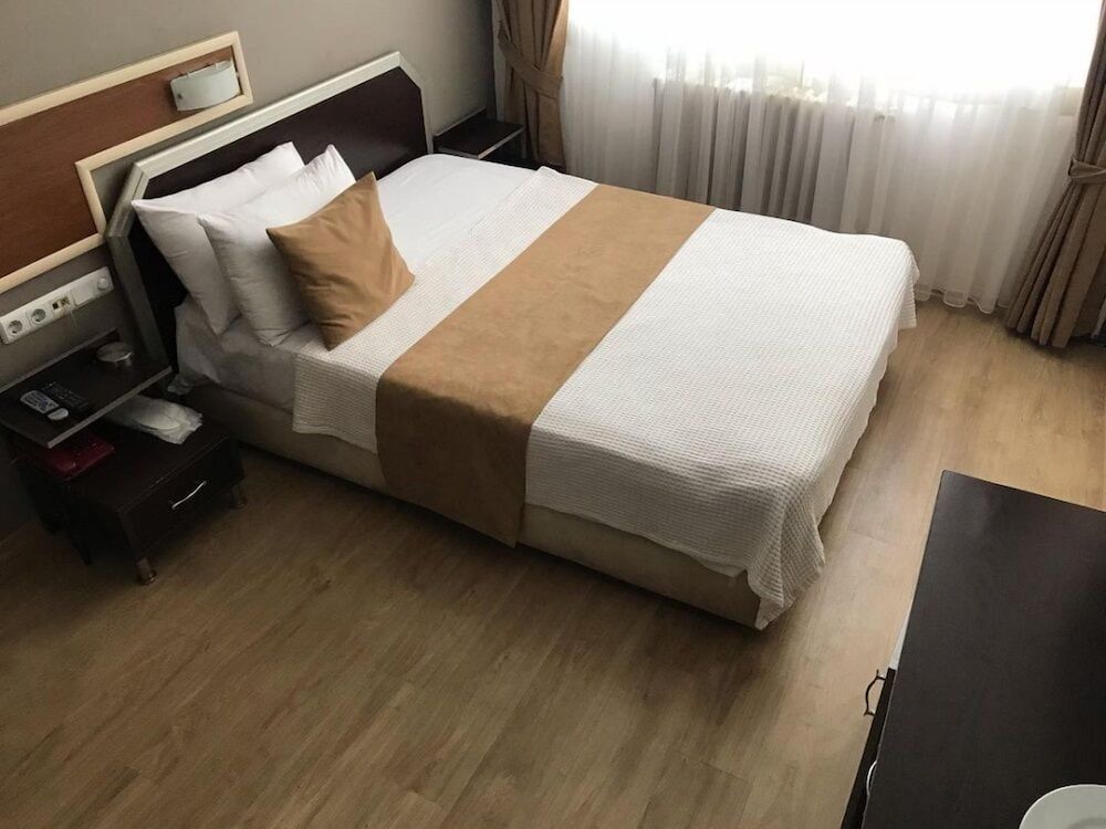 Otel Yalta Standard Room 6