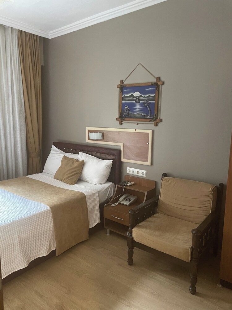 Otel Yalta Standard Room 2