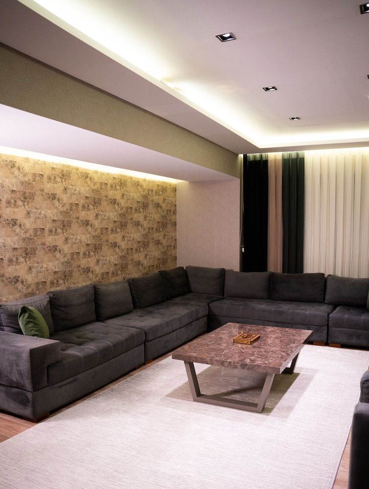 MG Hill Residence Butik Hotel Deluxe Quadruple Room 5