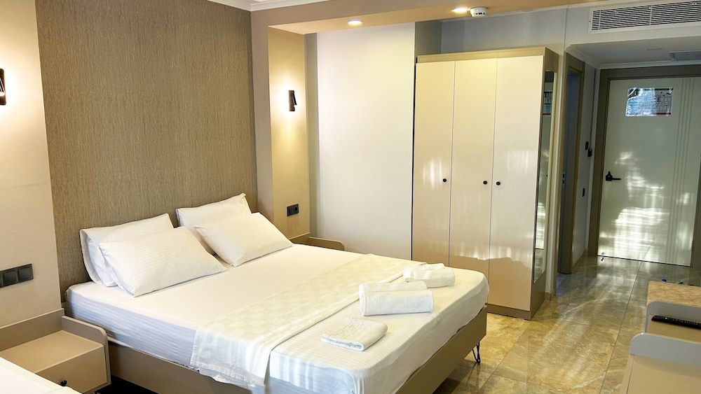 01 Nova Otel Standard Room, 1 Double Bed 2