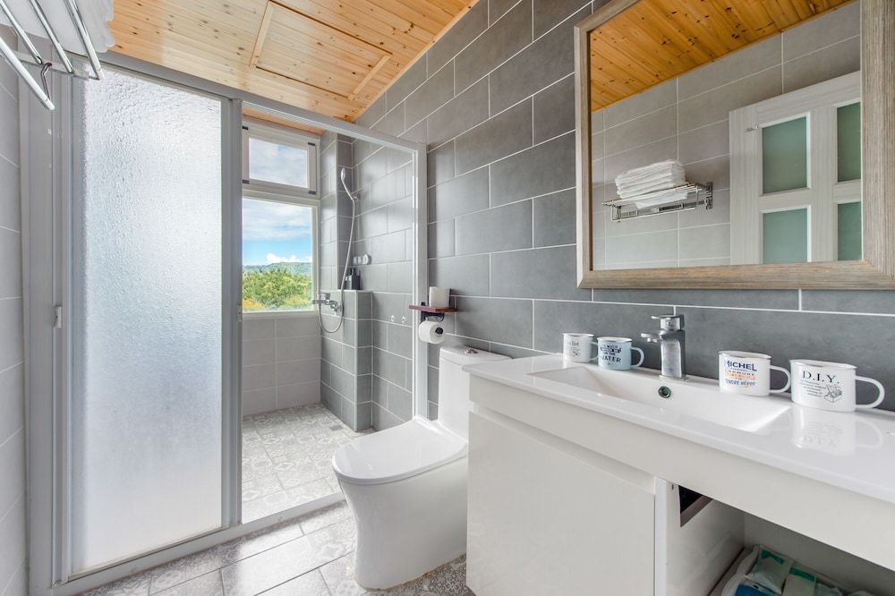 Wilderness 1138 Huelien B&B Quadruple Room with Mountain View and Balcony 14