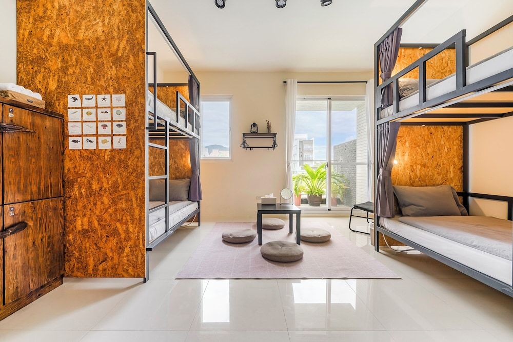 1 bed in 4-bed female dormitory room