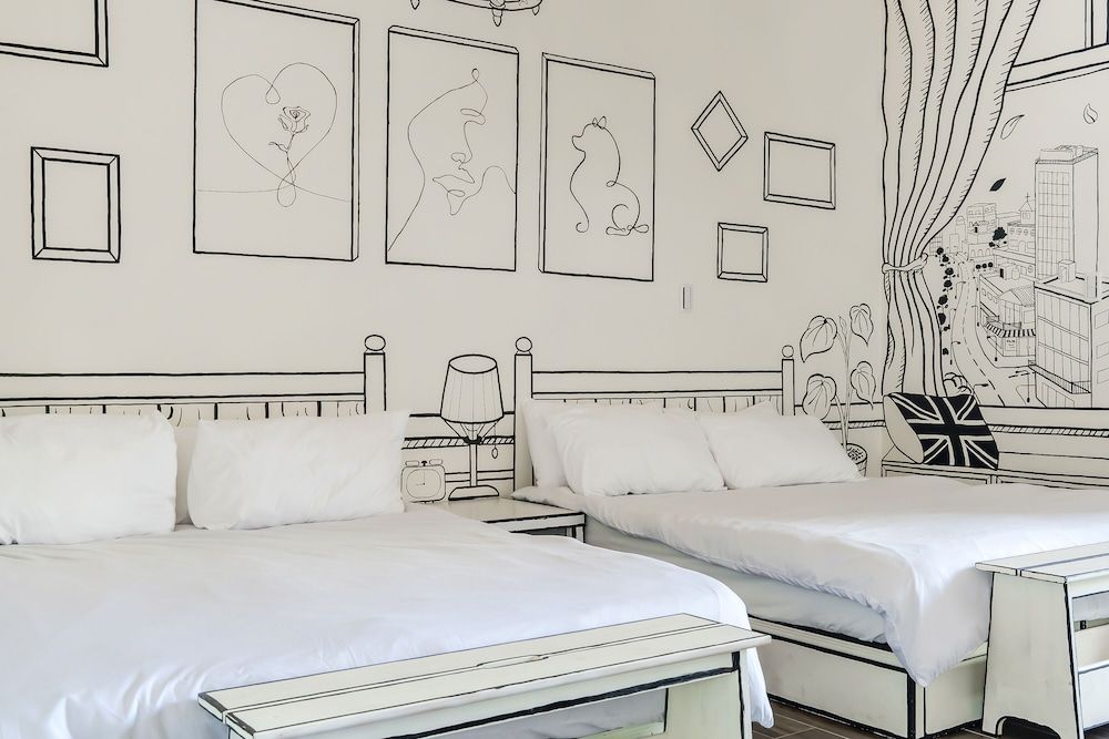 Pumori Guesthouse Deluxe Quadruple Room 4