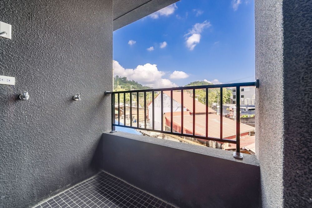 Pumori Guesthouse Deluxe Quadruple Room 13