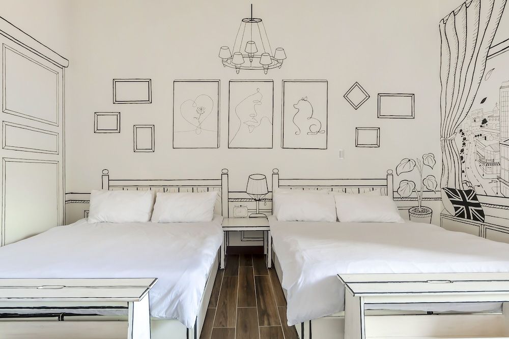 Pumori Guesthouse Deluxe Quadruple Room 12