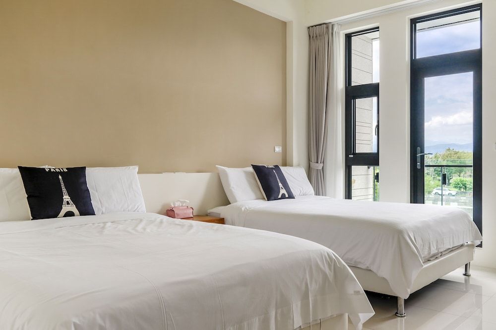 Miguo Homestay Quadruple Room, Balcony 2