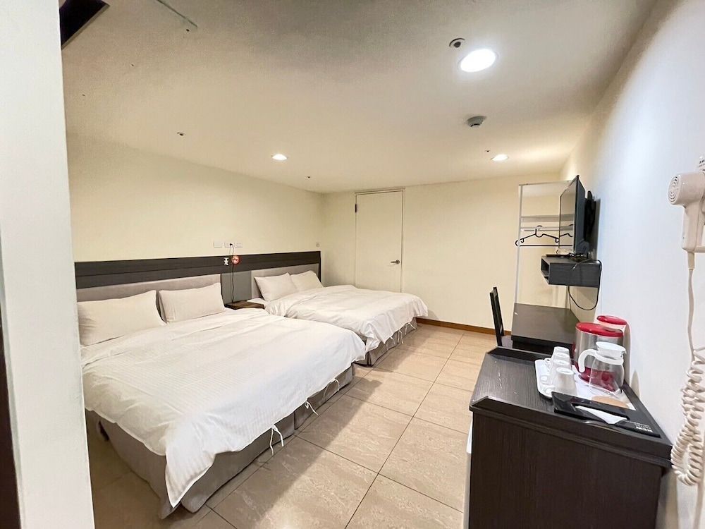 Family Room, City View