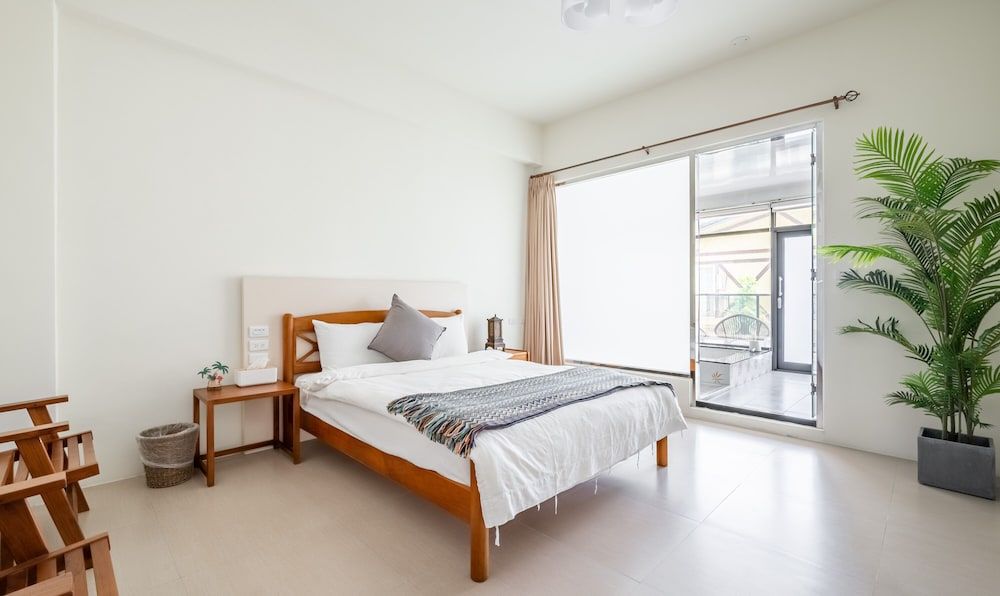 Deluxe Double Room with Bathtub