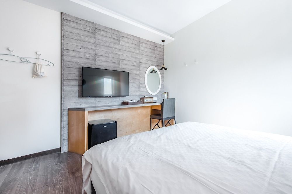 Sea Residences hall Standard Double Room 6