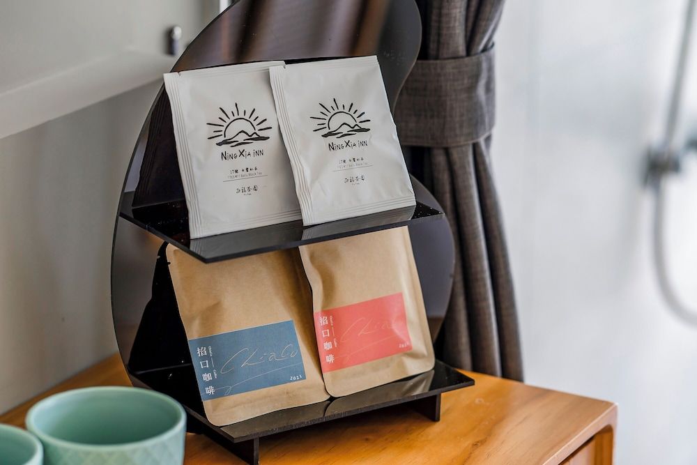 Ningxialight Deluxe King Room 5