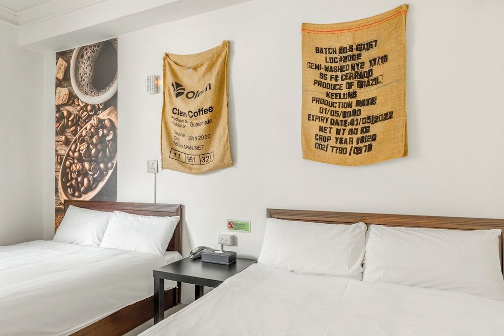 Forever happiness hostel Classic Quadruple Room 2