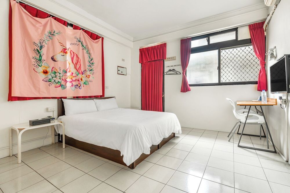 Forever happiness hostel