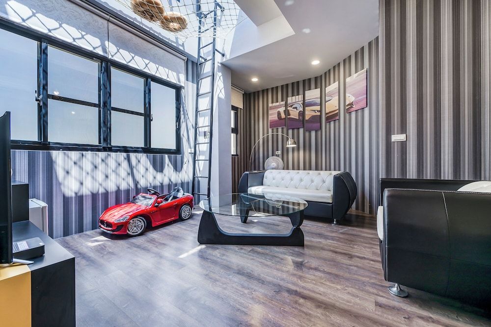 Happiness Romantic B&B Triple Room, Bathtub 4