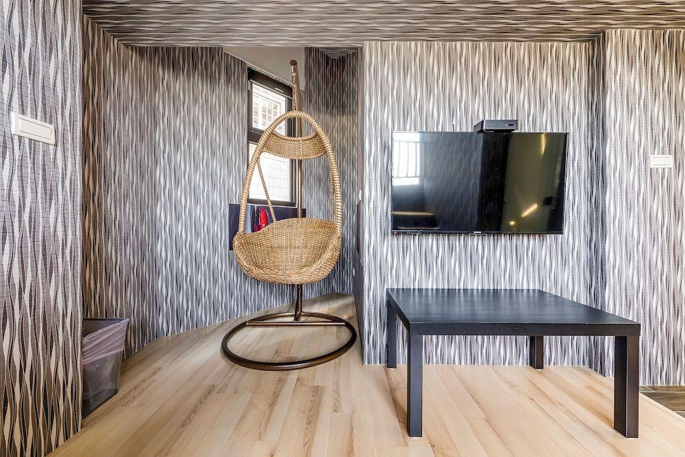 Happiness Romantic B&B Standard Quadruple Room 6