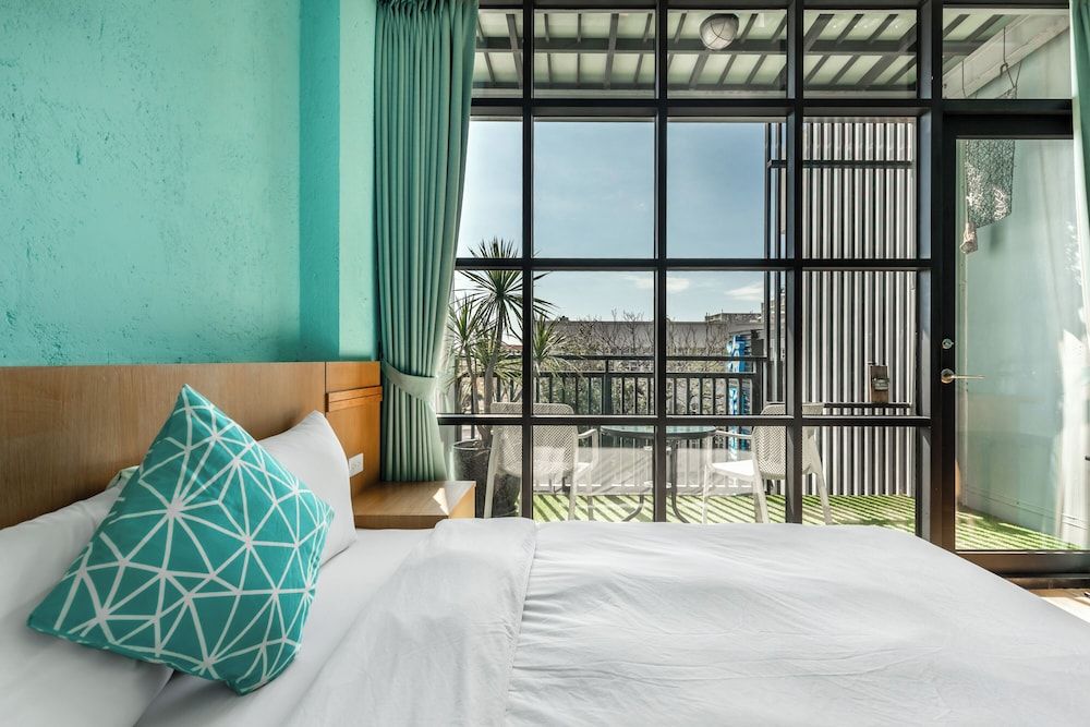 35.5 inn Double Room with balcony 2