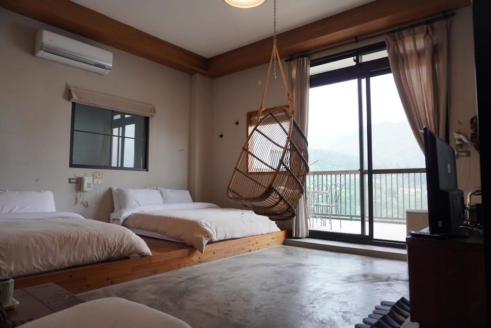 TysonB&B Comfort Quadruple Room, Balcony, Mountain View 3